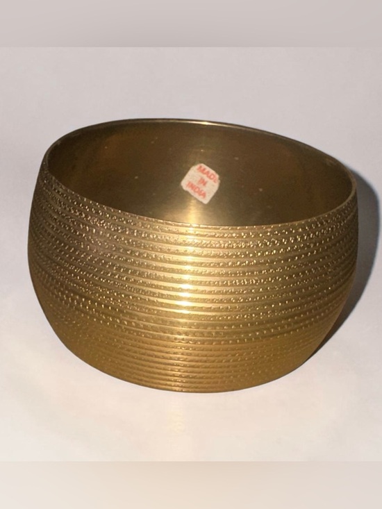 Jewelry - Vintage Wide  Brass Textured Gold Bangle Bracelet. Size 8